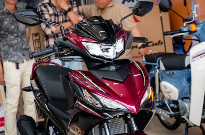 Yamaha Exciter 135 2025 mới bất ngờ về đại l&yacute; Việt với gi&aacute; sốc, 'g&acirc;y sốt' v&igrave; đẹp hơn Honda Winner R ảnh 4