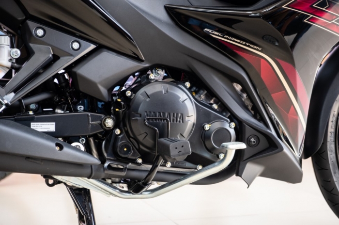 Yamaha Exciter 135 2025 mới bất ngờ về đại l&yacute; Việt với gi&aacute; sốc, 'g&acirc;y sốt' v&igrave; đẹp hơn Honda Winner R ảnh 9