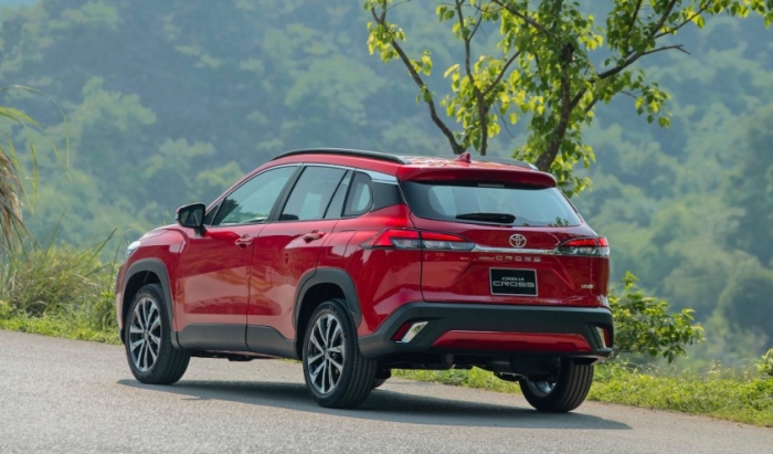Gi&aacute; lăn b&aacute;nh Toyota Corolla Cross giữa th&aacute;ng 12/2025 k&egrave;m ưu đ&atilde;i cực khủng, dễ hạ đo v&aacute;n Kia Seltos ảnh 3