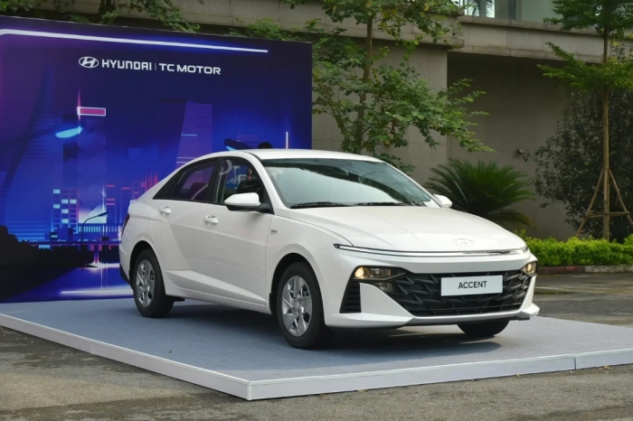 Bảng gi&aacute; lăn b&aacute;nh Hyundai Accent cuối th&aacute;ng 12/2025: Đủ hấp dẫn để hạ gục Honda City v&agrave; Toyota Vios ảnh 1