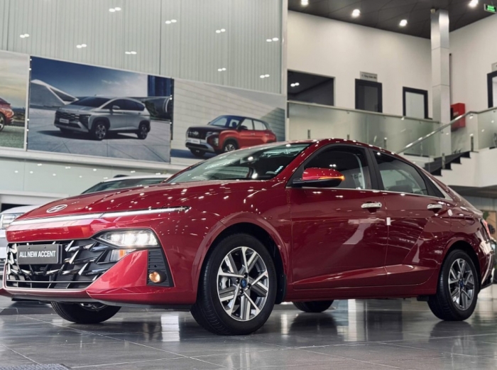 Bảng gi&aacute; lăn b&aacute;nh Hyundai Accent cuối th&aacute;ng 12/2025: Đủ hấp dẫn để hạ gục Honda City v&agrave; Toyota Vios ảnh 3
