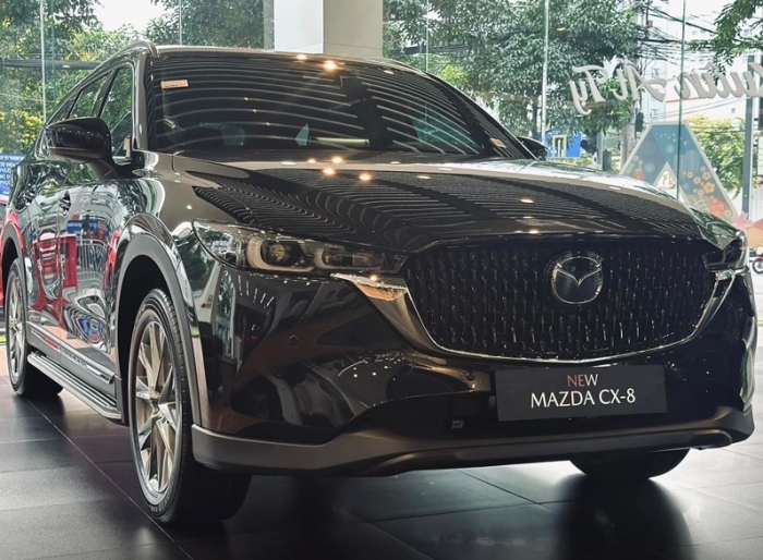 Giảm gi&aacute; lăn b&aacute;nh cực s&acirc;u cuối th&aacute;ng 12/2025, Mazda CX-8 dễ &lsquo;lật đổ&rsquo; Toyota Fortuner v&agrave; Ford Everest ảnh 3