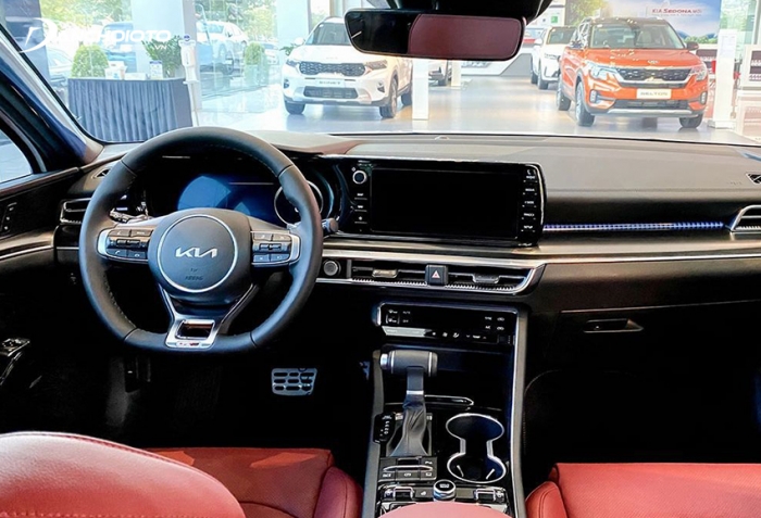 Kia K5 &lsquo;đe nẹt&rsquo; Toyota Camry bằng gi&aacute; lăn b&aacute;nh cực rẻ, k&egrave;m theo ưu đ&atilde;i hấp dẫn cuối th&aacute;ng 12/2025 ảnh 6