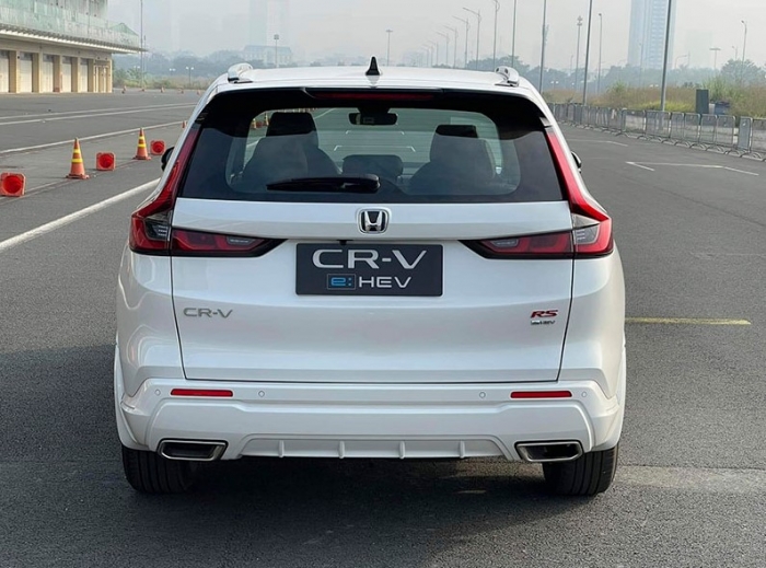 Giá xe Honda CR-V lăn bánh đầu tháng 2/2025 ở mức hấp dẫn với khách Việt, thách thức Mazda CX-5 ảnh 4