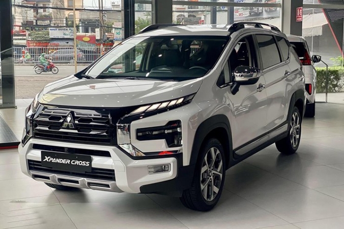 Giá lăn bánh Mitsubishi Xpander Cross cuối tháng 2/2025 ‘rẻ như rau’ kèm quà tặng xịn sò ai cũng mê ảnh 1