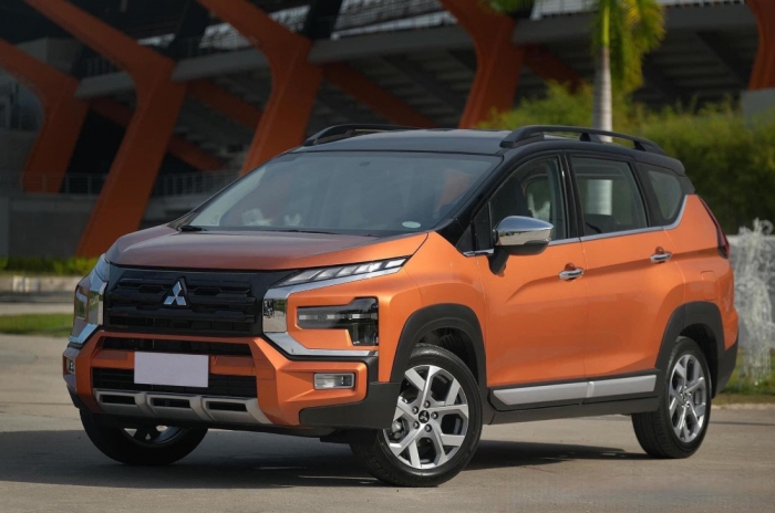 Giá xe Mitsubishi Xpander Cross lăn bánh mới nhất đang siêu rẻ kèm khuyến mại khủng đầu tháng 3/2025 ảnh 1