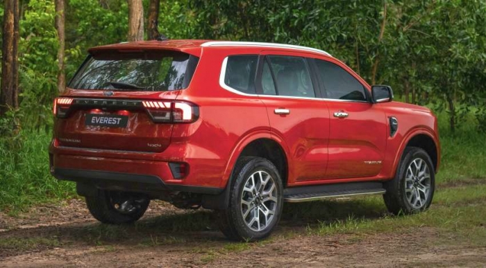 Hạ đo ván Hyundai Santa Fe và Toyota Fortuner, Ford Everest có giá lăn bánh cực rẻ giữa tháng 3/2025 ảnh 6