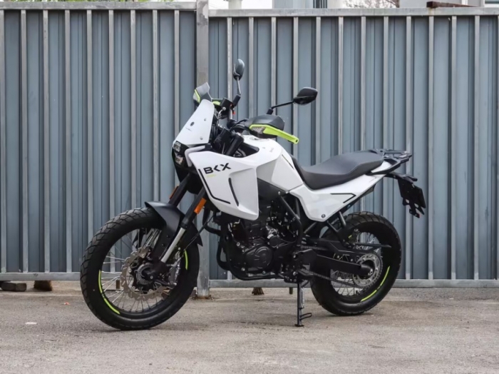Ra mắt ‘vua côn tay’ 250cc của Ý giá 56 triệu đồng, trang bị áp đảo Yamaha Exciter và Honda Winner X ảnh 5