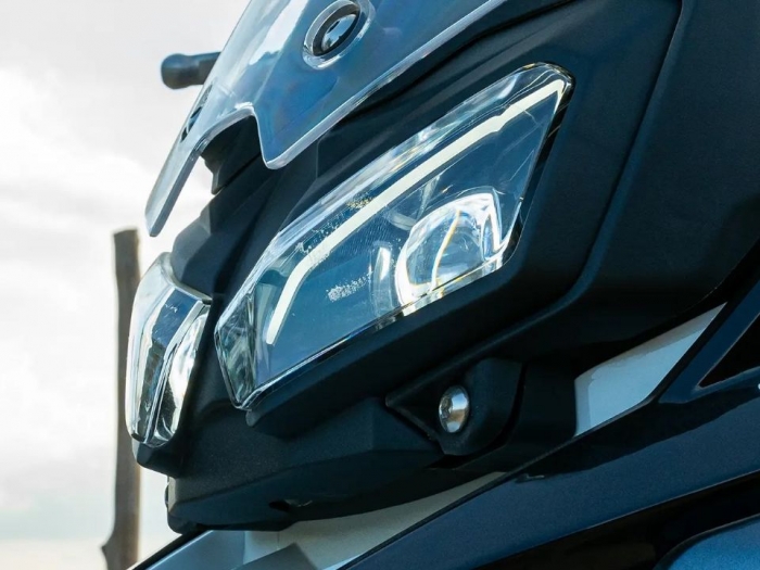 ‘Vua côn tay’ 250cc mới mạnh át vía Yamaha Exciter, trang bị đè bẹp Honda Winner X ra mắt với giá rẻ ảnh 4