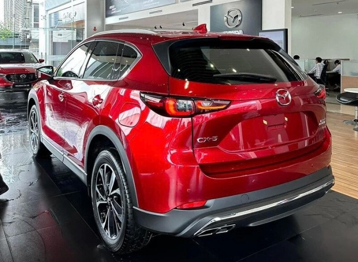 Cập nhật giá Mazda CX-5 lăn bánh đầu tháng 5/2025 ở mức siêu rẻ, giáng đòn mạnh vào Honda CR-V ảnh 4
