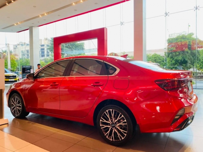 Đại chiến Mazda3 và Hyundai Elantra, Kia K3 đang có giá lăn bánh ‘rẻ như cho’ đầu tháng 5/2025 ảnh 2