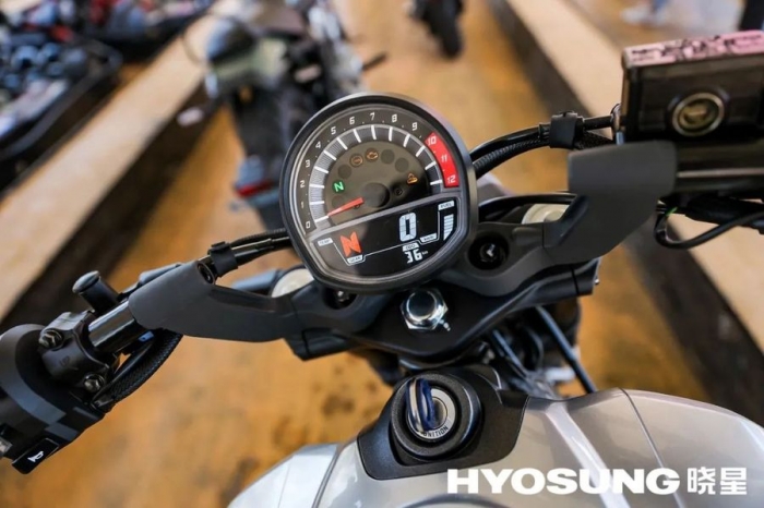 Giáng đòn đau cho Yamaha Exciter, ‘vua côn tay’ 339cc mới chất hơn Honda Winner X ra mắt giá cực rẻ ảnh 4