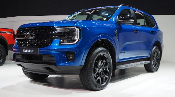 Quên Hyundai Santa Fe và Toyota Fortuner đi, Ford Everest có giá lăn bánh cực ‘mềm’ đầu tháng 5/2025 ảnh 2