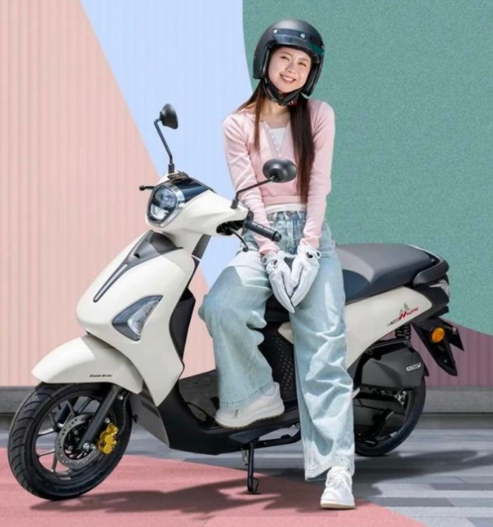 Tin xe hot 17/5: ‘Vua xe ga’ mới đẹp mê ly, xịn hơn Honda SH 160i chính thức ra mắt với giá mềm ảnh 2