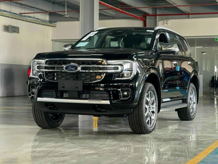 Áp chế Toyota Fortuner và Hyundai Santa Fe, giá lăn bánh Ford Everest đang cực rẻ cuối tháng 5/2025 ảnh 4