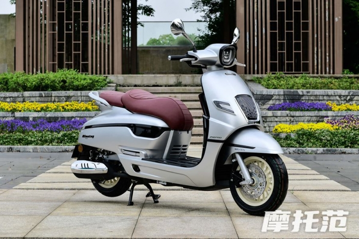 Dẹp Honda SH đi, ra mắt ‘vua xe ga’ 244cc mới giá chỉ 54 triệu đồng, có ABS 2 kênh, TCS và màn TFT ảnh 1