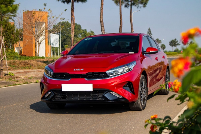 Giá lăn bánh Kia K3 cập nhật cuối tháng 5/2025 ở mức siêu rẻ, ‘hạ đo ván’ Mazda3 và Hyundai Elantra ảnh 2