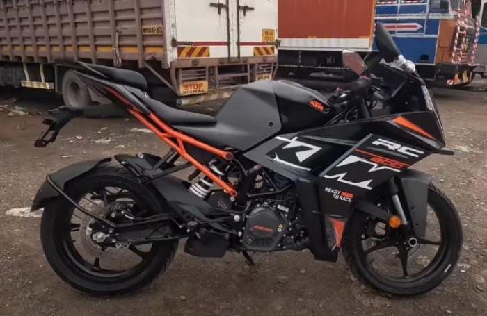 Đè bẹp Yamaha Exciter, ‘vua côn tay’ 200cc mới xịn hơn Honda Winner X về đại lý giá 68 triệu đồng ảnh 1