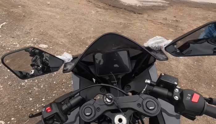 Đè bẹp Yamaha Exciter, ‘vua côn tay’ 200cc mới xịn hơn Honda Winner X về đại lý giá 68 triệu đồng ảnh 4