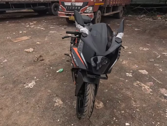 Đè bẹp Yamaha Exciter, ‘vua côn tay’ 200cc mới xịn hơn Honda Winner X về đại lý giá 68 triệu đồng ảnh 5