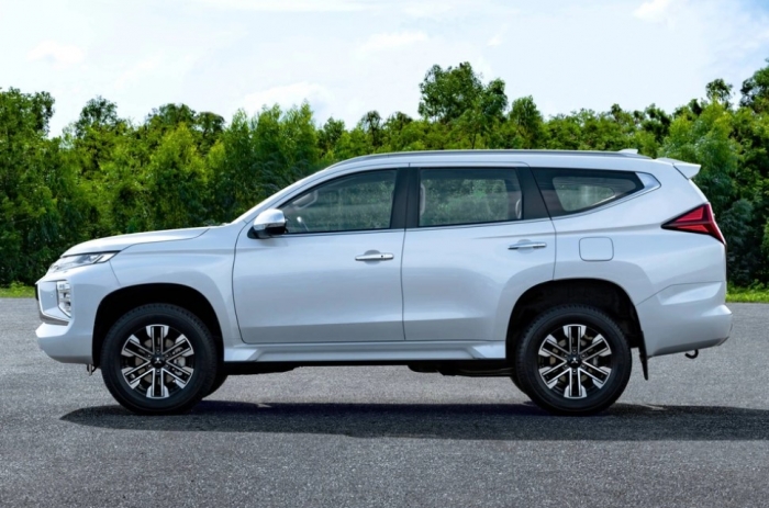 Giá lăn bánh Mitsubishi Pajero Sport siêu rẻ cuối tháng 5/2025, ‘chơi tất tay’ với Ford Everest ảnh 3