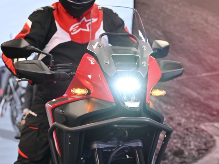 Honda chính thức ra mắt ‘vua côn tay’ mới đỉnh hơn Winner X, trang bị át vía Yamaha Exciter, giá mềm ảnh 1
