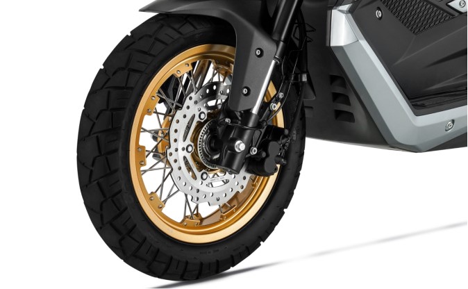 ‘Lật đổ’ Honda SH, ‘vua xe ga’ mới cứng ra mắt với giá cạnh tranh, có cả ABS 2 kênh, TCS và màn TFT ảnh 3