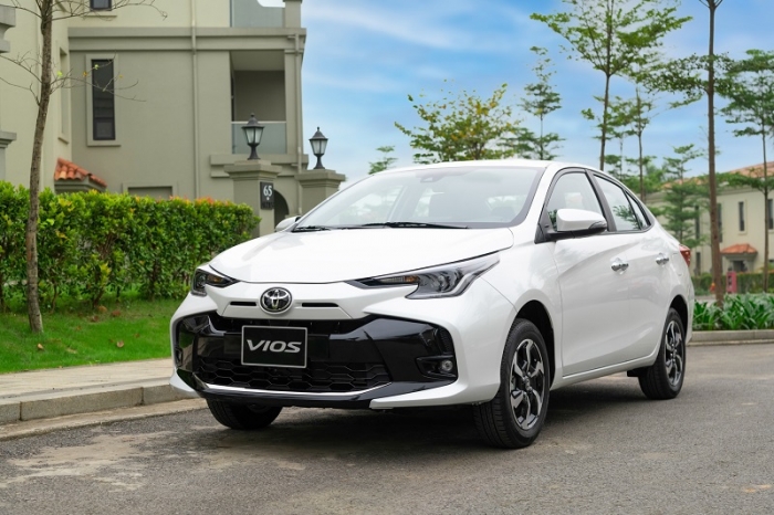Giá lăn bánh Toyota Vios ‘siêu rẻ’ đầu tháng 6/2025, 'chơi tất tay' với Hyundai Accent và Honda City ảnh 1