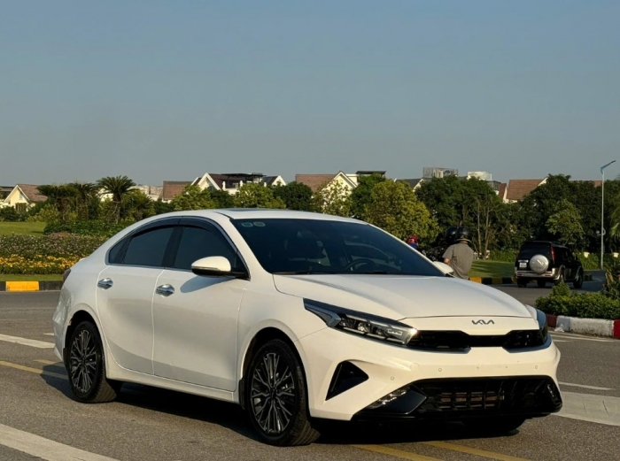 Giá xe Kia K3 lăn bánh đầu tháng 6/2025 ‘rẻ như bèo’, quyết hạ đo ván cả Hyundai Elantra và Mazda3 ảnh 2