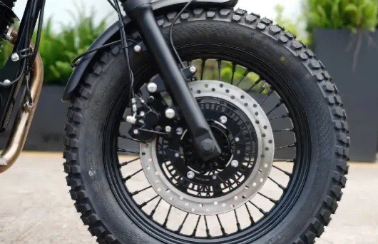 Tuyên chiến Yamaha Exciter và Honda Winner X, ‘hoàng đế côn tay’ 250cc mới ra mắt giá 55 triệu đồng ảnh 3