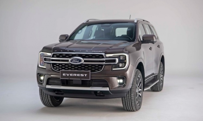 Giá xe Ford Everest lăn bánh cực rẻ đầu tháng 6/2025, Hyundai Santa Fe và Toyota Fortuner dễ ra rìa ảnh 1
