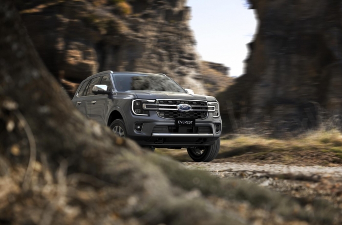 Giá xe Ford Everest lăn bánh cực rẻ đầu tháng 6/2025, Hyundai Santa Fe và Toyota Fortuner dễ ra rìa ảnh 3