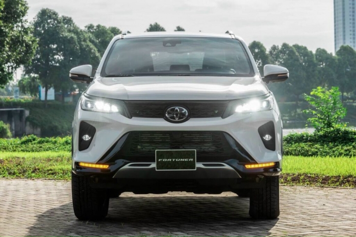 Giá xe Toyota Fortuner đầu tháng 6/2025 ở mức siêu rẻ, ‘gạt giò’ Ford Everest và Hyundai Santa Fe ảnh 2