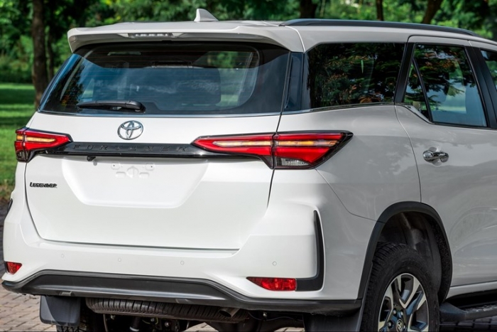 Giá xe Toyota Fortuner đầu tháng 6/2025 ở mức siêu rẻ, ‘gạt giò’ Ford Everest và Hyundai Santa Fe ảnh 4