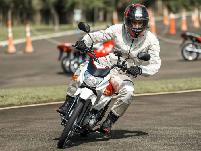Tin xe trưa 10/6: Ra mắt ‘huyền thoại côn tay’ mới ăn đứt Yamaha Exciter và Honda Winner X, giá mềm ảnh 2