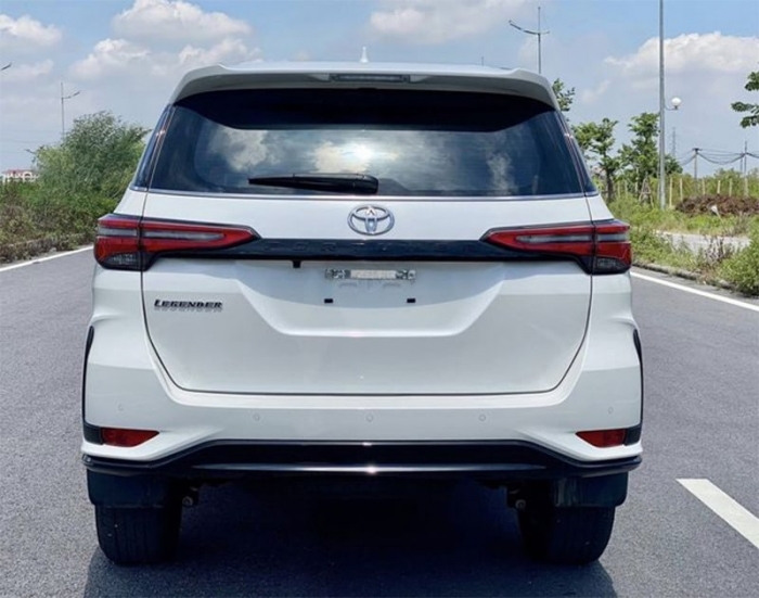 Cập nhật giá lăn bánh Toyota Fortuner mới nhất cuối tháng 6/2025: Rẻ át vía Ford Everest và Santa Fe ảnh 3