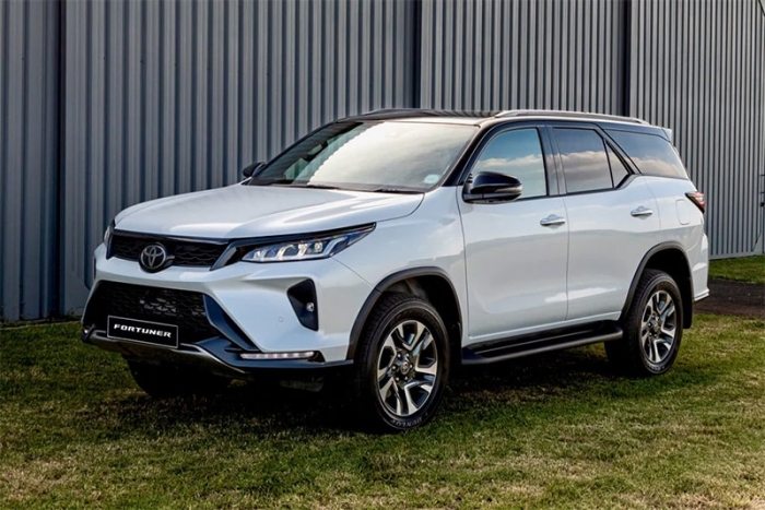 Cập nhật giá lăn bánh Toyota Fortuner mới nhất cuối tháng 6/2025: Rẻ át vía Ford Everest và Santa Fe ảnh 4