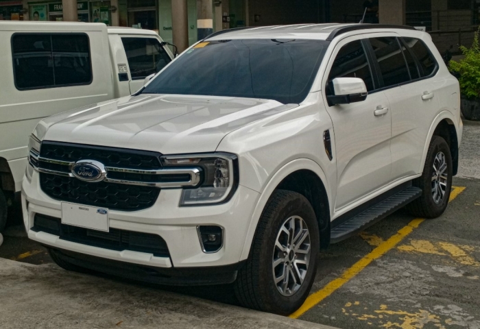 Giá lăn bánh Ford Everest cuối tháng 6/2025 cực rẻ, hạ đo ván Toyota Fortuner và Hyundai Santa Fe ảnh 1