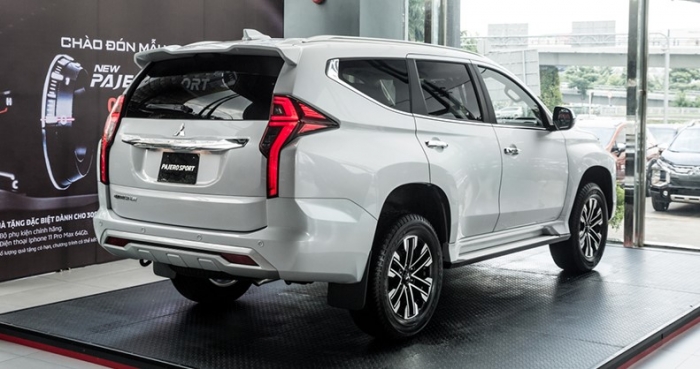 Phế ngôi Ford Everest, Mitsubishi Pajero Sport đang có giá lăn bánh cực cạnh tranh cuối tháng 6/2025 ảnh 3