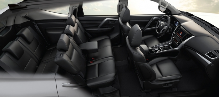 Phế ngôi Ford Everest, Mitsubishi Pajero Sport đang có giá lăn bánh cực cạnh tranh cuối tháng 6/2025 ảnh 4