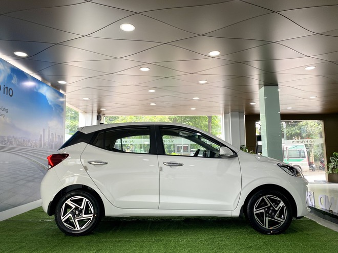 Hyundai Grand i10 có giá lăn bánh ‘rẻ như rau’ đầu tháng 7/2025, hạ gục Kia Morning, giữ vững vị thế ảnh 3