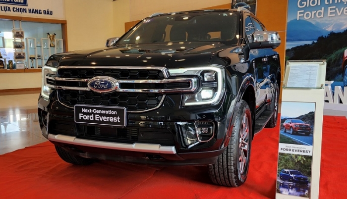 Ford Everest có giá lăn bánh hấp dẫn đầu tháng 7/2025, trấn áp Hyundai Santa Fe và Toyota Fortuner ảnh 3