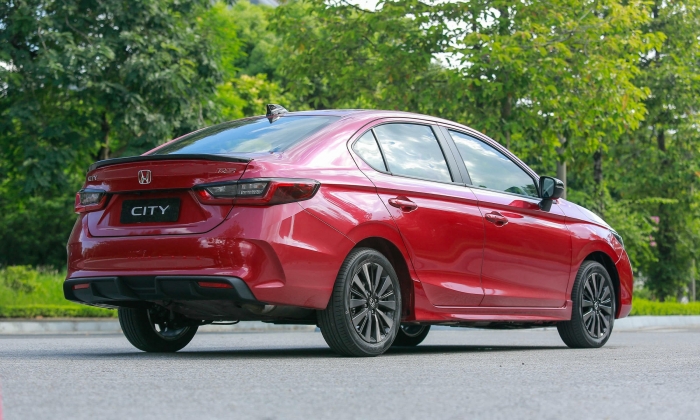 Honda City đe nẹt Hyundai Accent và Toyota Vios bằng mức giá lăn bánh ‘cực mềm’ đầu tháng 7/2025 ảnh 3