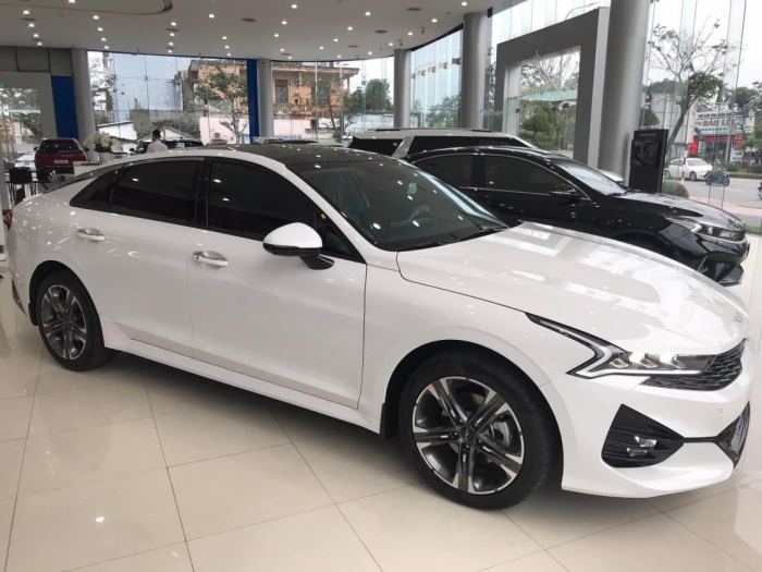 Giá lăn bánh Kia K5 giữa tháng 7/2025 đang ở mức cực kỳ cạnh tranh, nhăm nhe ‘hất cẳng’ Toyota Camry ảnh 3