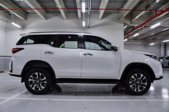 Áp chế Ford Everest và Hyundai Santa Fe, giá lăn bánh Toyota Fortuner ‘rẻ như cho’ cuối tháng 7/2025 ảnh 4