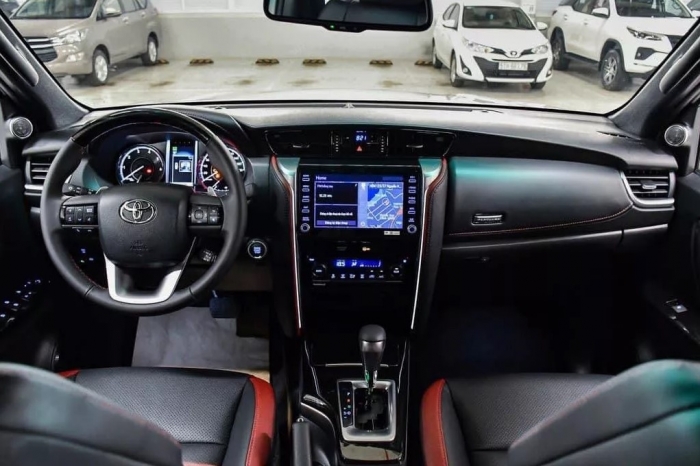 Áp chế Ford Everest và Hyundai Santa Fe, giá lăn bánh Toyota Fortuner ‘rẻ như cho’ cuối tháng 7/2025 ảnh 5