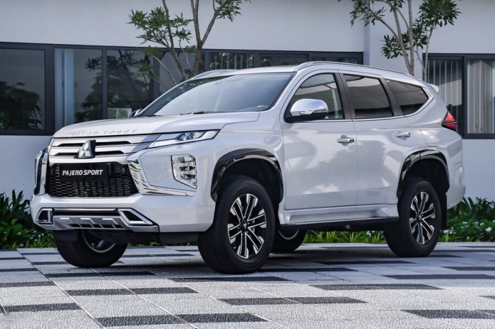 ‘Lật đổ’ Ford Everest, Mitsubishi Pajero Sport giảm giá lăn bánh xuống mức cực rẻ cuối tháng 8/2025 ảnh 1