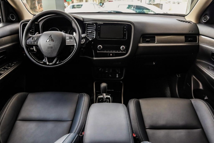 Giá lăn bánh Mitsubishi Outlander giảm sâu cuối tháng 8/2025, quyết ‘chơi tất tay’ với Mazda CX-5 ảnh 6