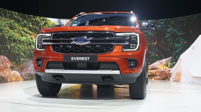 Hạ gục Hyundai Santa Fe và Toyota Fortuner, giá lăn bánh Ford Everest giảm cực sâu cuối tháng 8/2025 ảnh 3