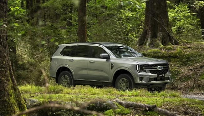 Giá Ford Everest lăn bánh ‘rẻ như cho’ đầu tháng 9/2025, đè bẹp Toyota Fortuner và Hyundai Santa Fe ảnh 6